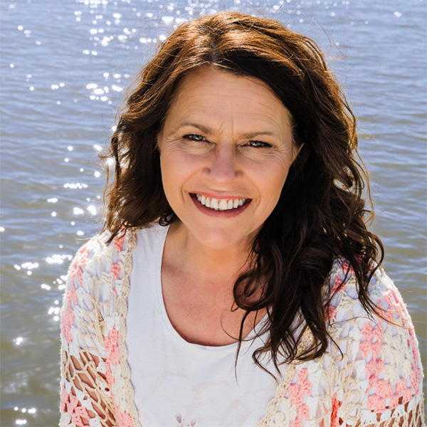 Tina H.